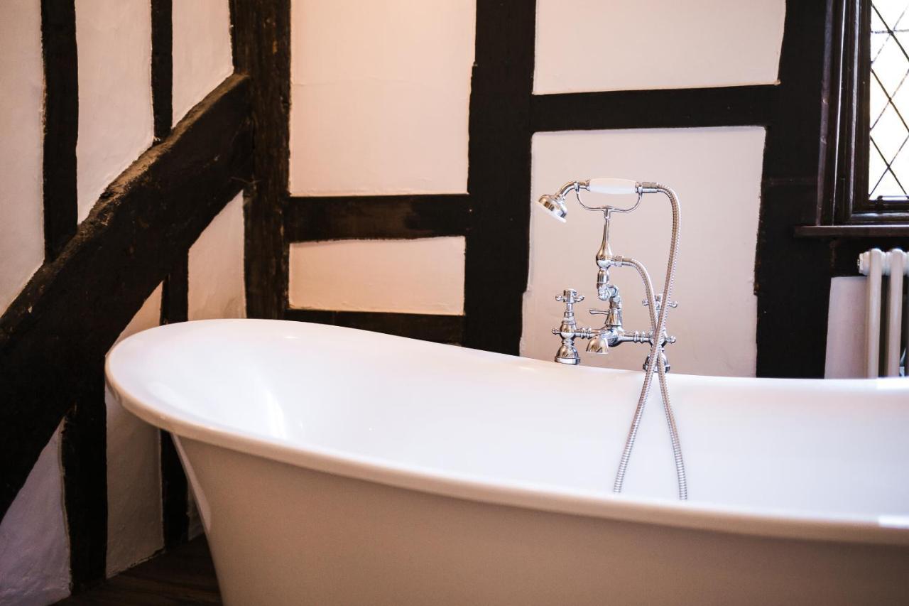 Taylour House - Edenbridge, Sleeps 10, Historic, Unique Yet Modern Villa Eksteriør bilde