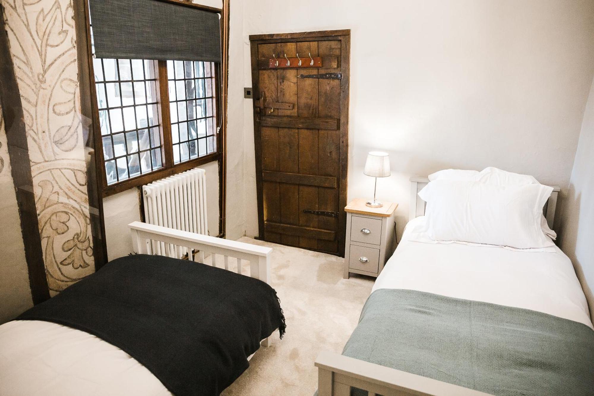 Taylour House - Edenbridge, Sleeps 10, Historic, Unique Yet Modern Villa Eksteriør bilde